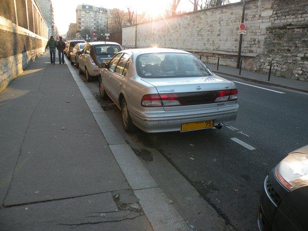  Nissan maxima QX